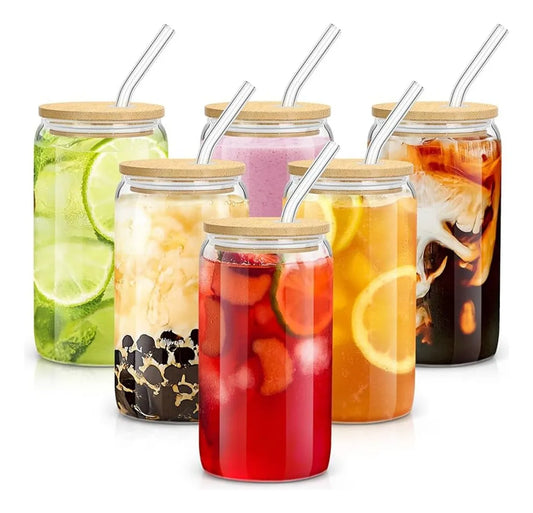 Vaso Lata de vidrio de 16oz con tapa de bambú y popote.